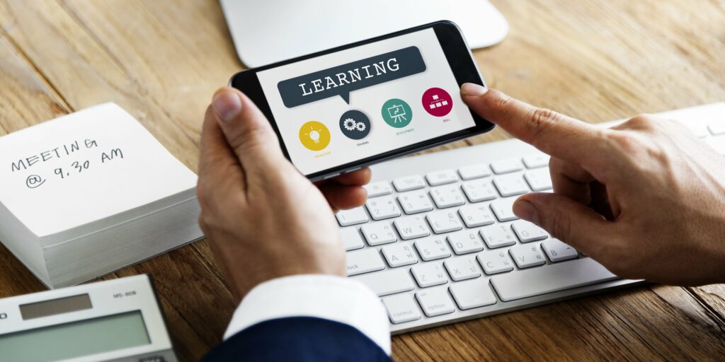 Tips to Use Microlearning on Mobile Applications to Increase Knowledge Retention