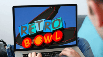 Retro Bowl Unblocked Games 911